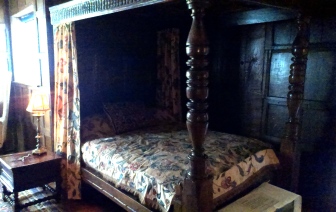 The bed Henry Ireton slept in before the battle of Edghill